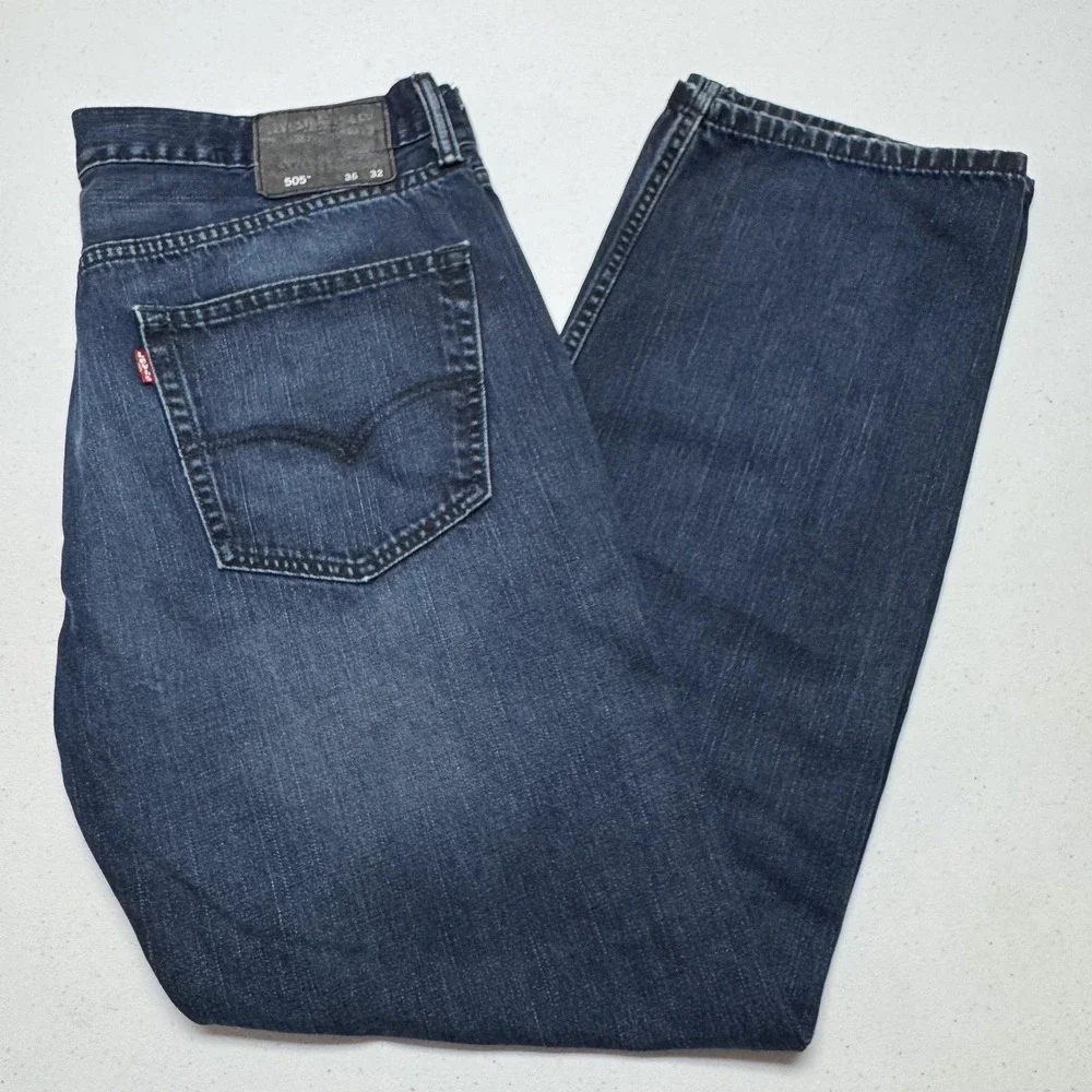 Levis 505 Jeans Mens 36 Blue Denim Straight‎ Leg Medium Wash Classic Work 36x31